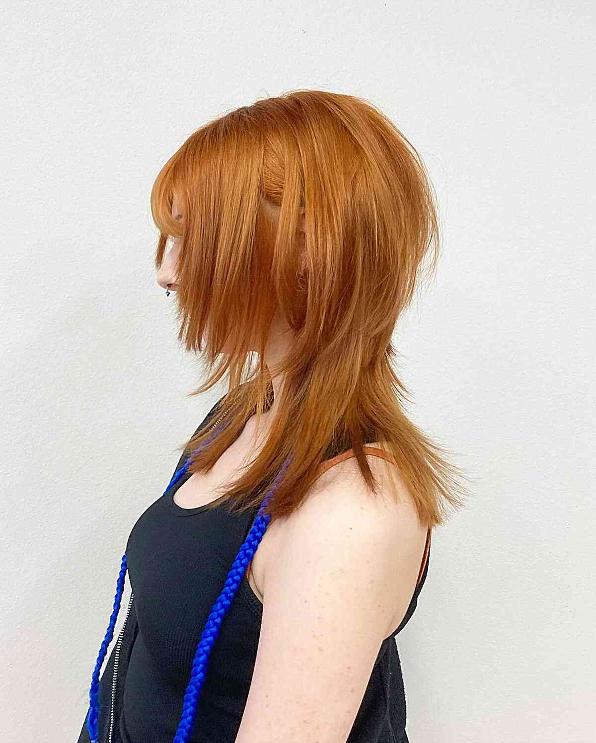 Shoulder-Length Copper Jellyfish Hair with Head-Hugging Layers