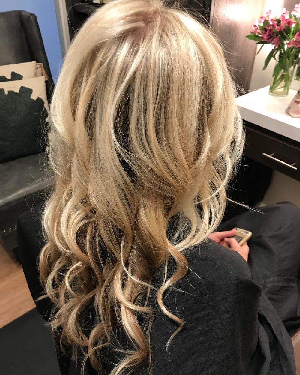 Curled Hairstyle With Soft Layers