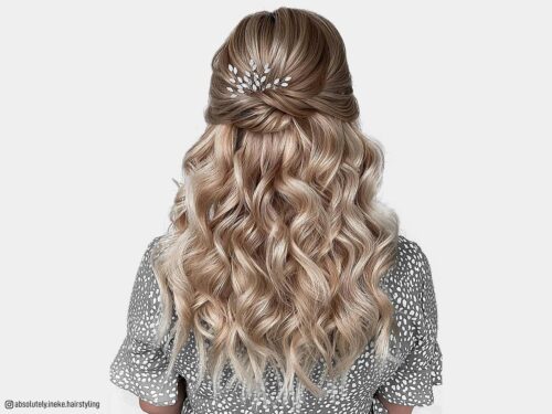 Curled hairstyles for women