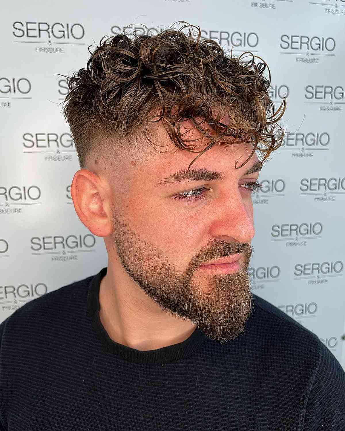 Top 86+ curly hairstyles mens 2023 super hot