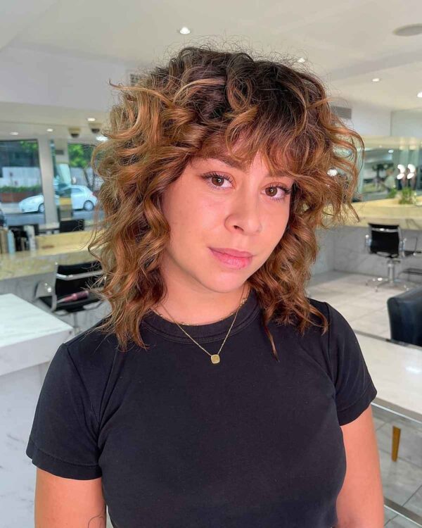 26 Coolest Wolf Cuts for Curly Hair Girls with Style