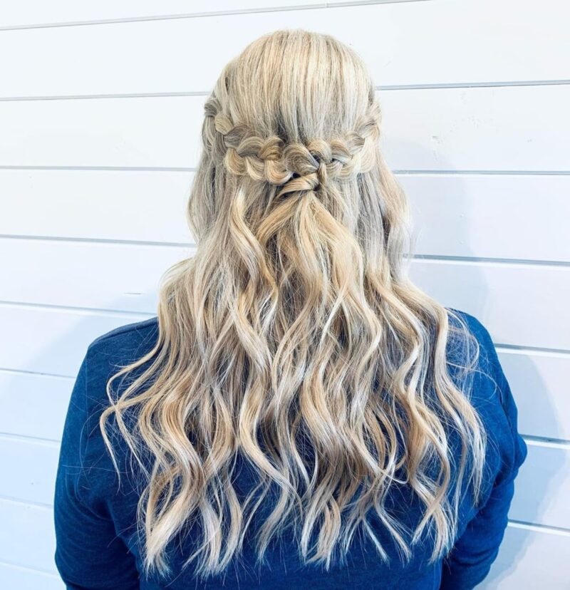 36 Gorgeous Bridesmaid Hairstyles for The Brides Big Day