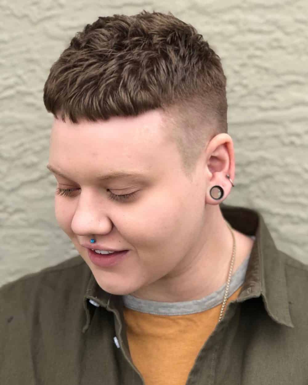 29 Trendsetting Androgynous Haircuts for the Modern Individual