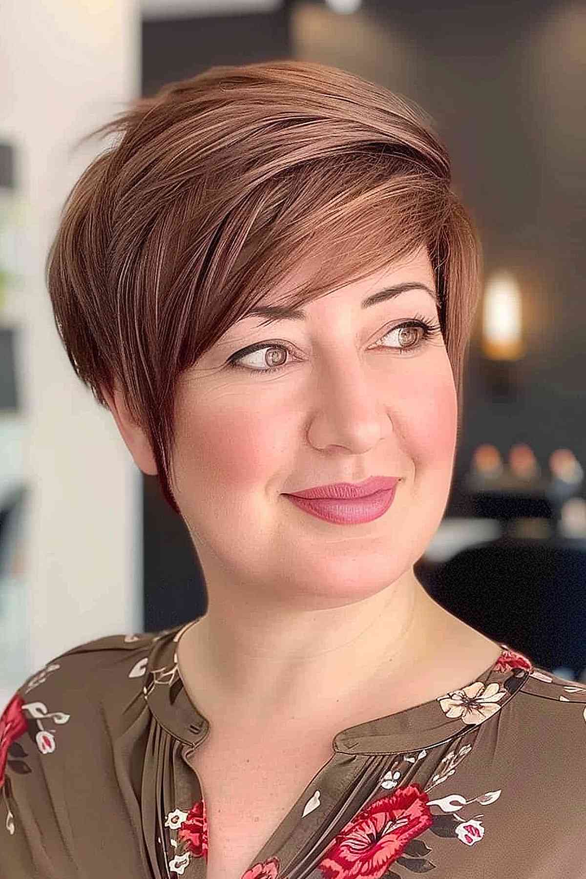Cute Pixie with Side-swept Bangs for Women with Double Chins