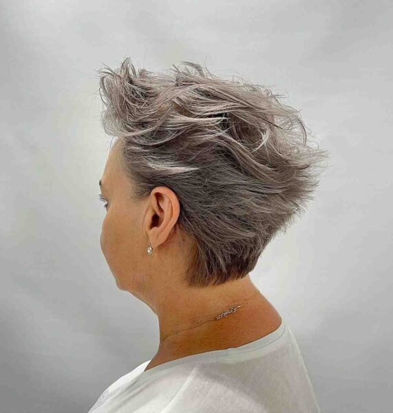 A Cute Salt and Pepper Wedge with a Spiky Top