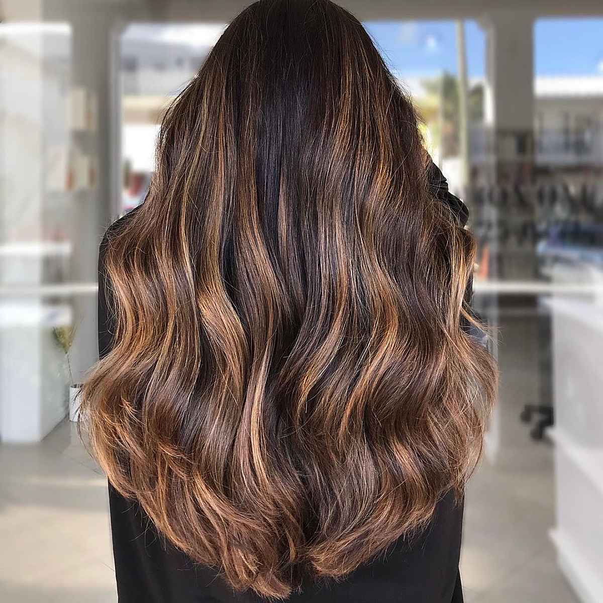 Dark brown hair with Light Brown Highlights