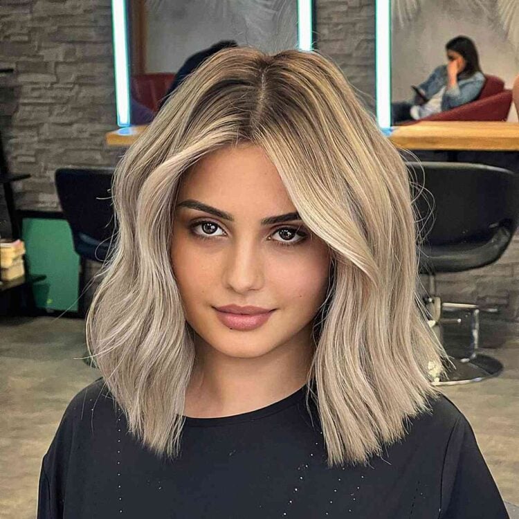 100+ Cute & Easy Shoulder-Length Haircuts for 2025