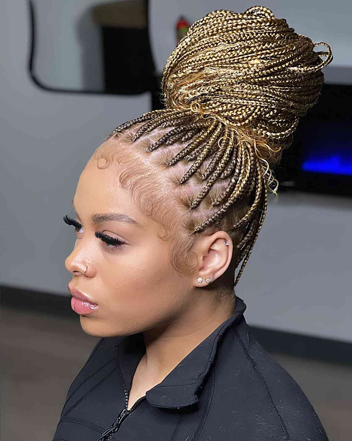 Dimensional Blonde for Small Knotless Box Braids in a Huge Bun