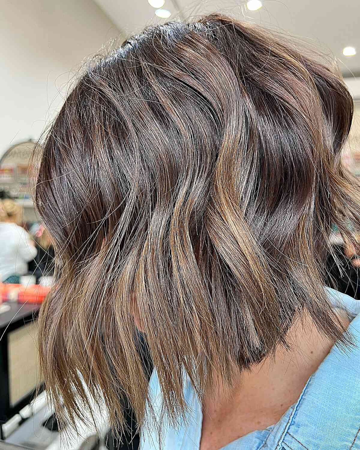 Short-Length Dimensional Brown Bob with Shattered Jagged Ends