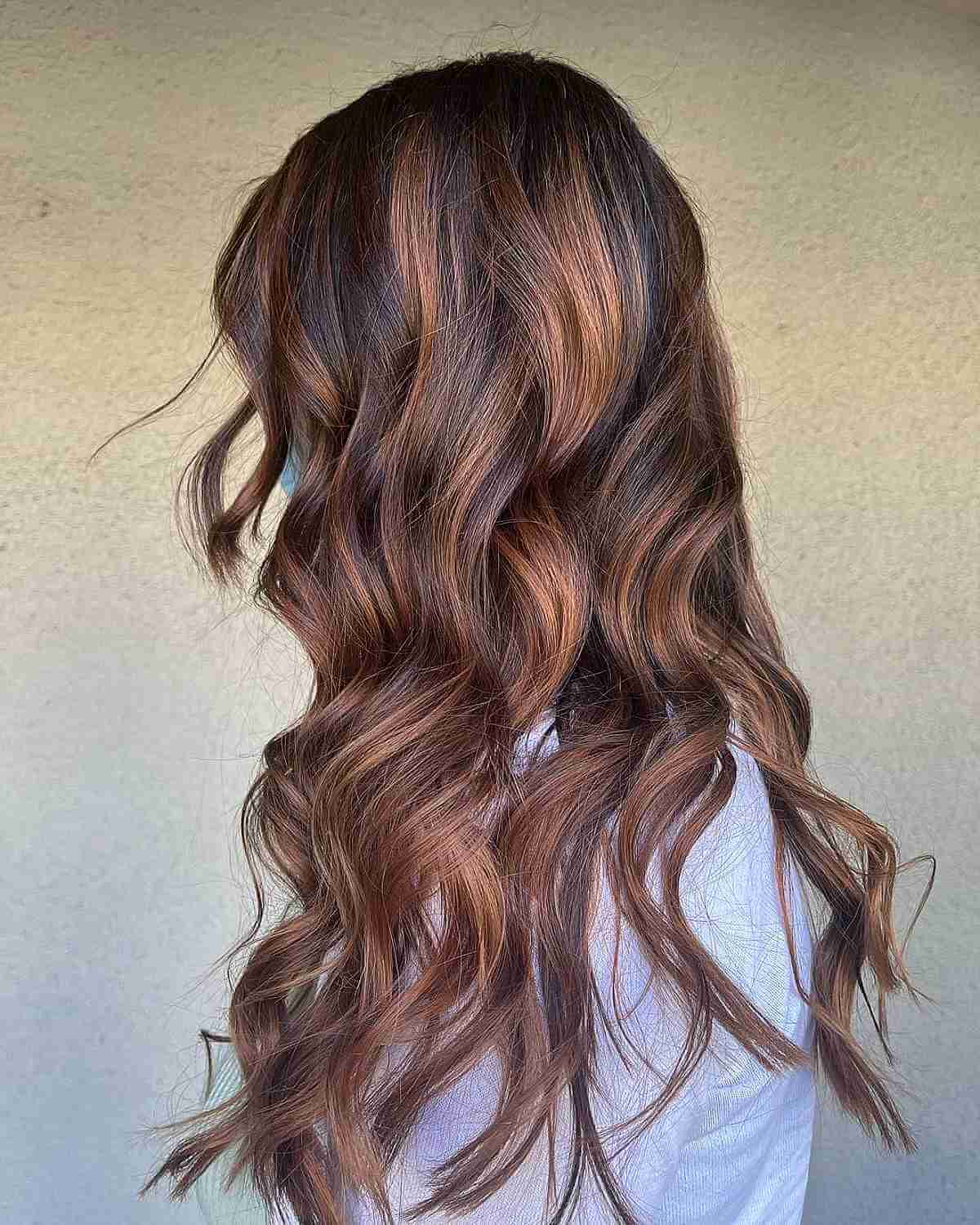 Dimensional Chestnut with Light Brown Highlights
