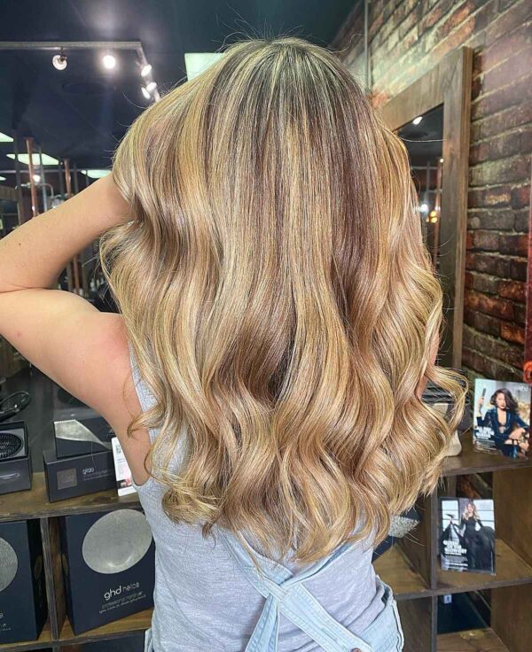 A Dirty blonde balayage