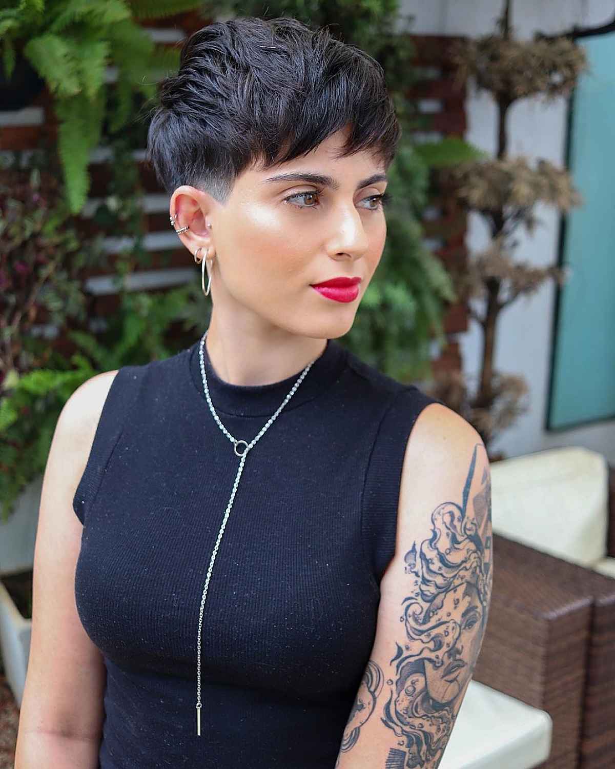Sophisticated disconnected pixie for fine hair