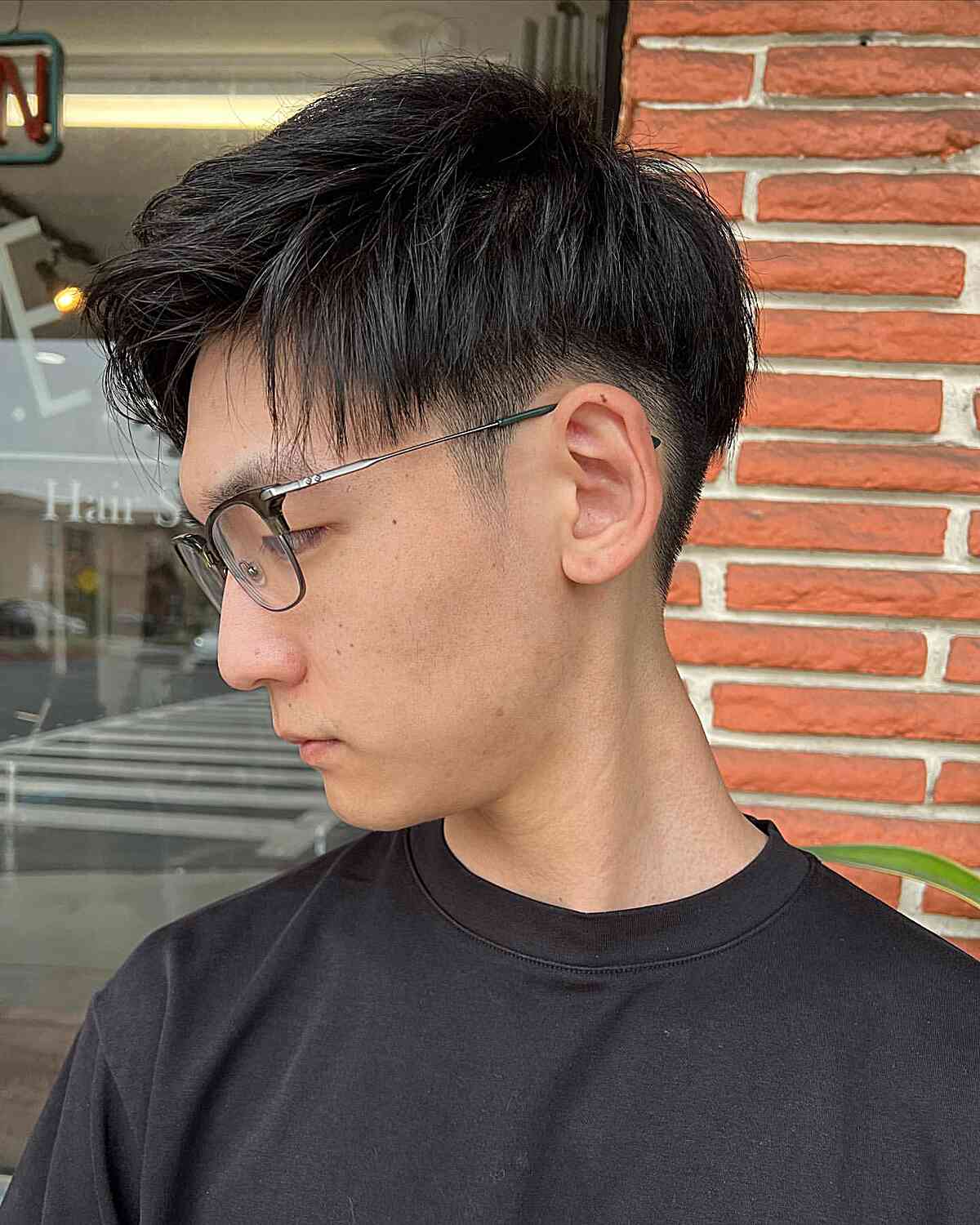 Disconnected Two Block Cut with Texture for Gents with Glasses
