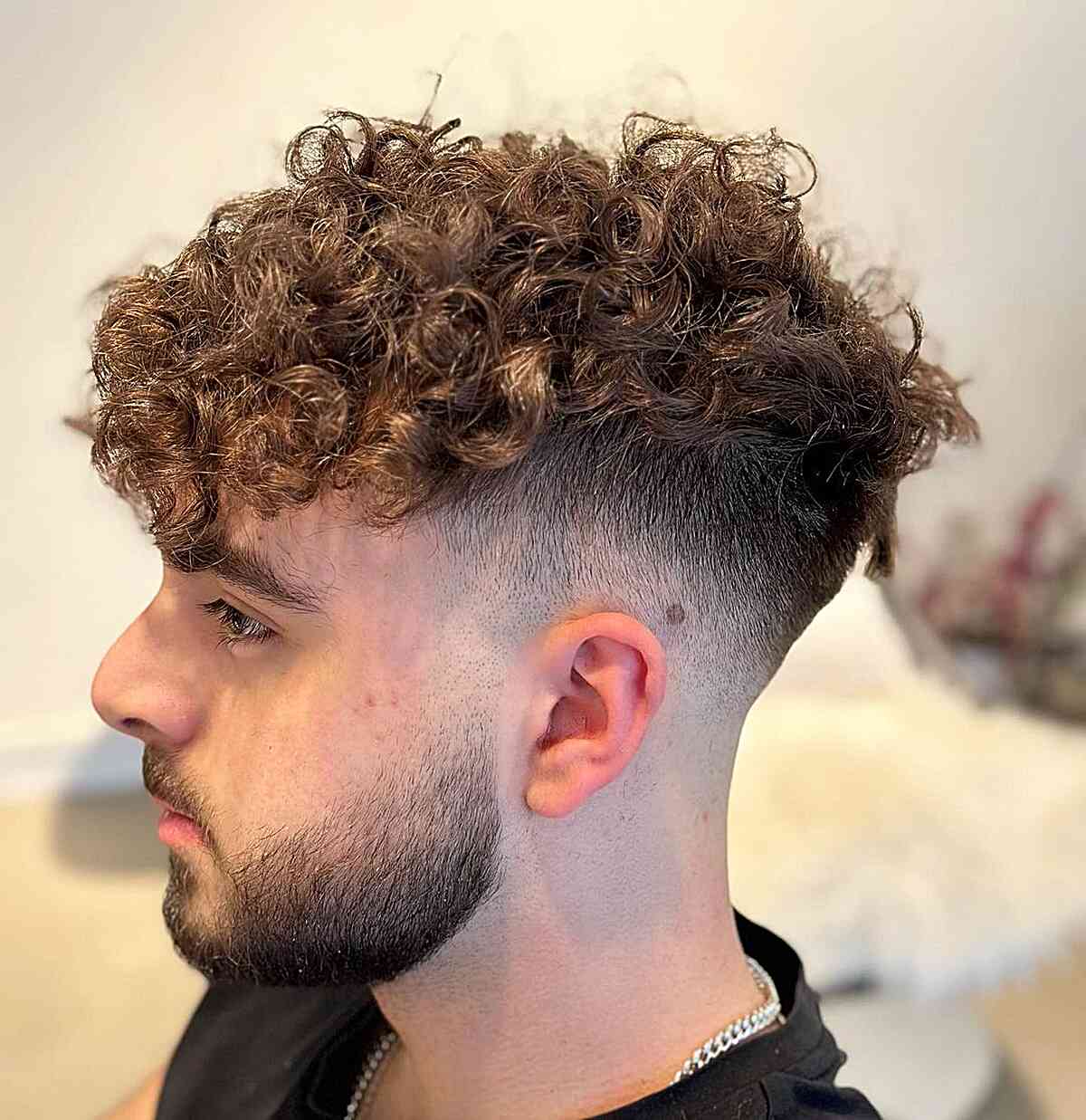 Disconnected Undercut for Curly Hair