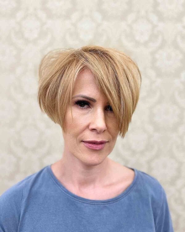 30 Short Bob Haircuts Women Over 40 Are Rockin' This Year