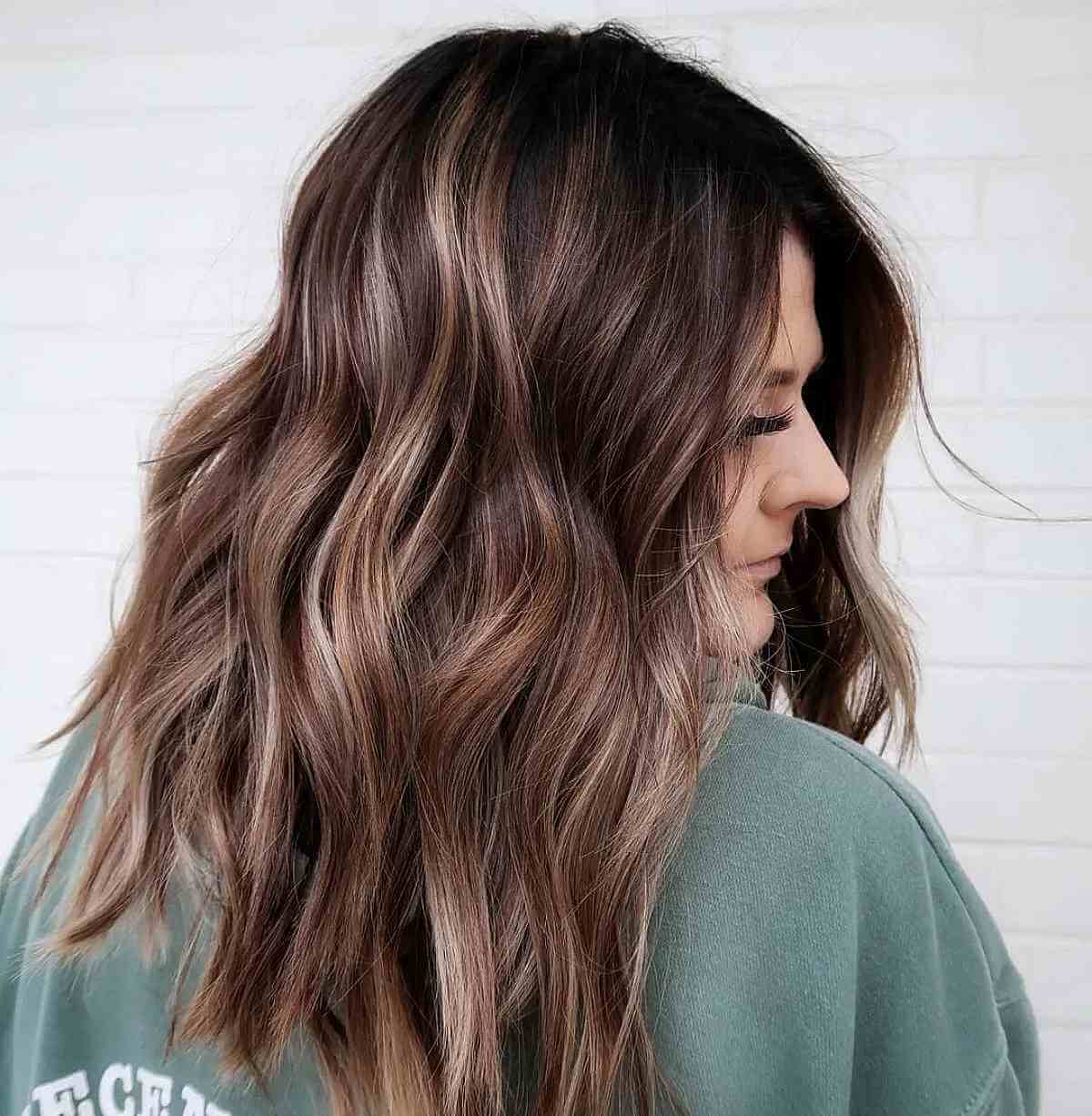 Simple and Chic Espresso Brown with Caramel Highlights