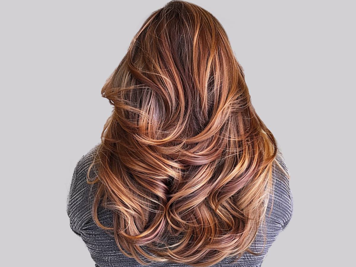 Excellent copper highlights on brown hairstyles