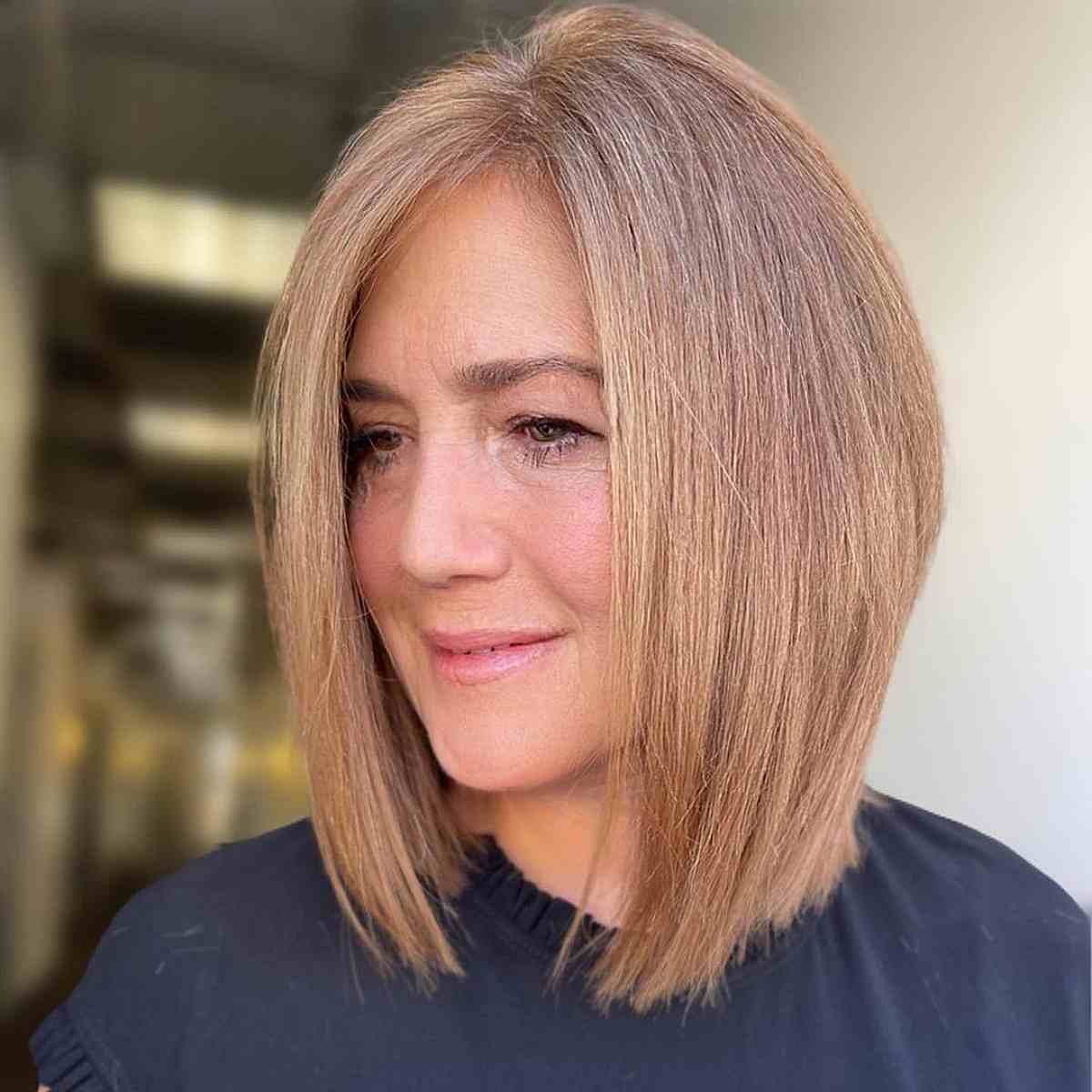 Face-Framing Long Bob on Straight Hair for Ladies Past Forty