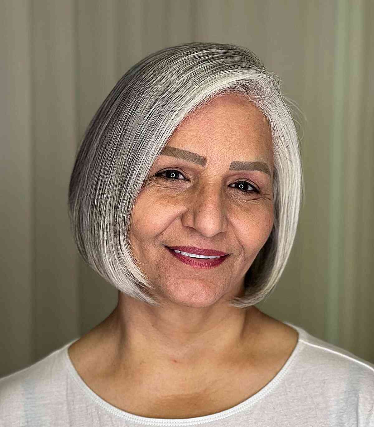 Face-Framing Silver Bob Cut for 60-Year-Olds with Thin Hair