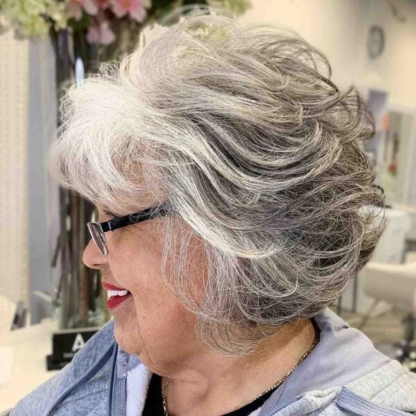 28 Best Short Hairstyles for Women Over 50 With Glasses