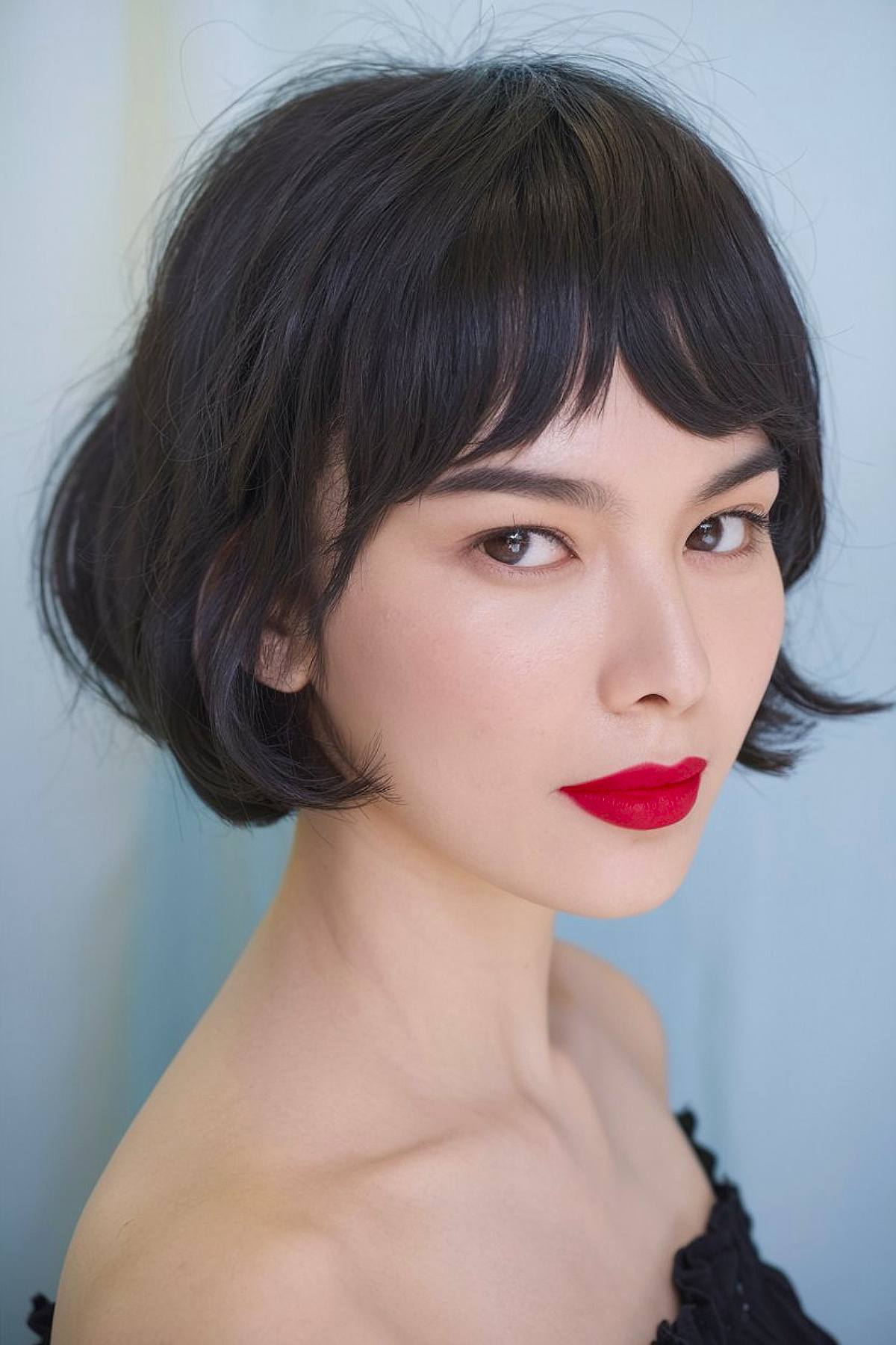 French bob haircut with bangs