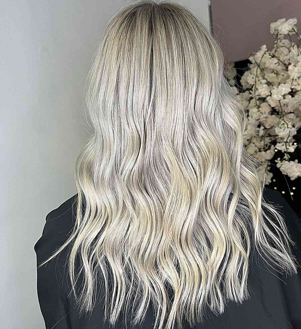 40+ Stunning Platinum Blonde Hair Colors That'll Get You Noticed