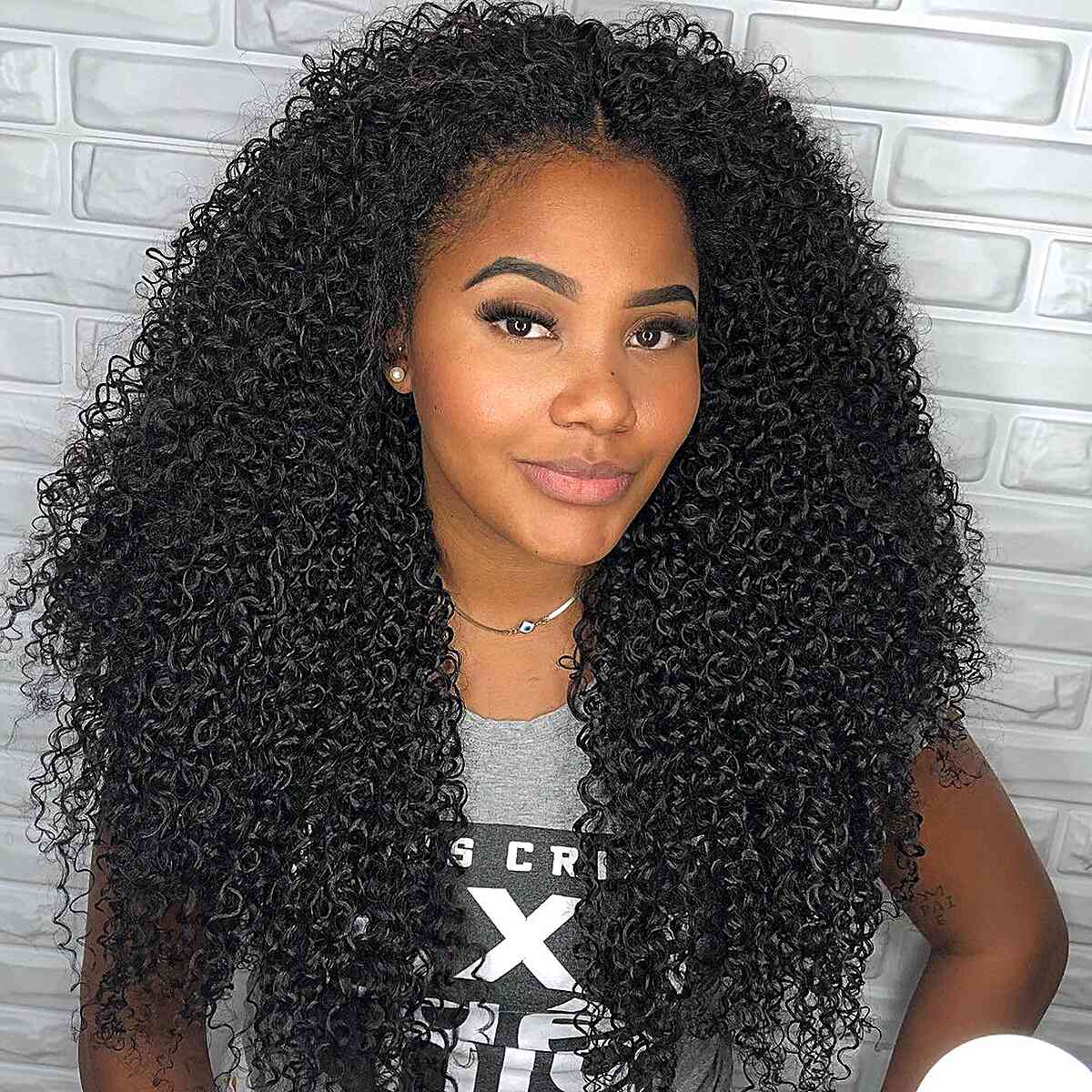 Full, Thick, and Voluminous Curls for African-American Ladies