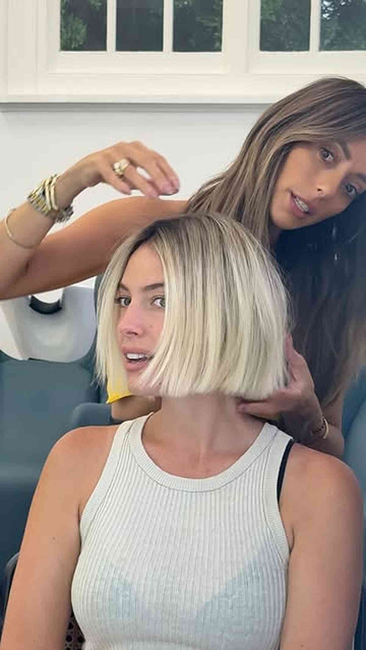 Chic Straight Blonde Bob