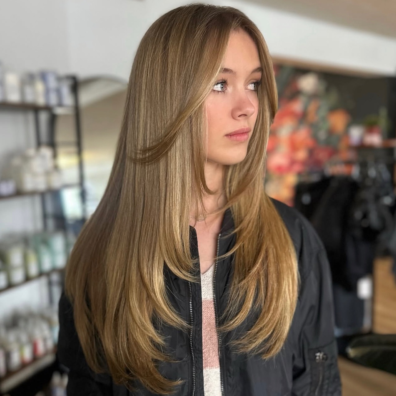 Chic Long Straight Layered Haircut