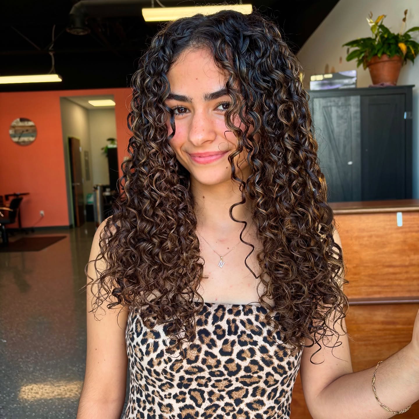 Long Defined Curls with Subtle Highlights