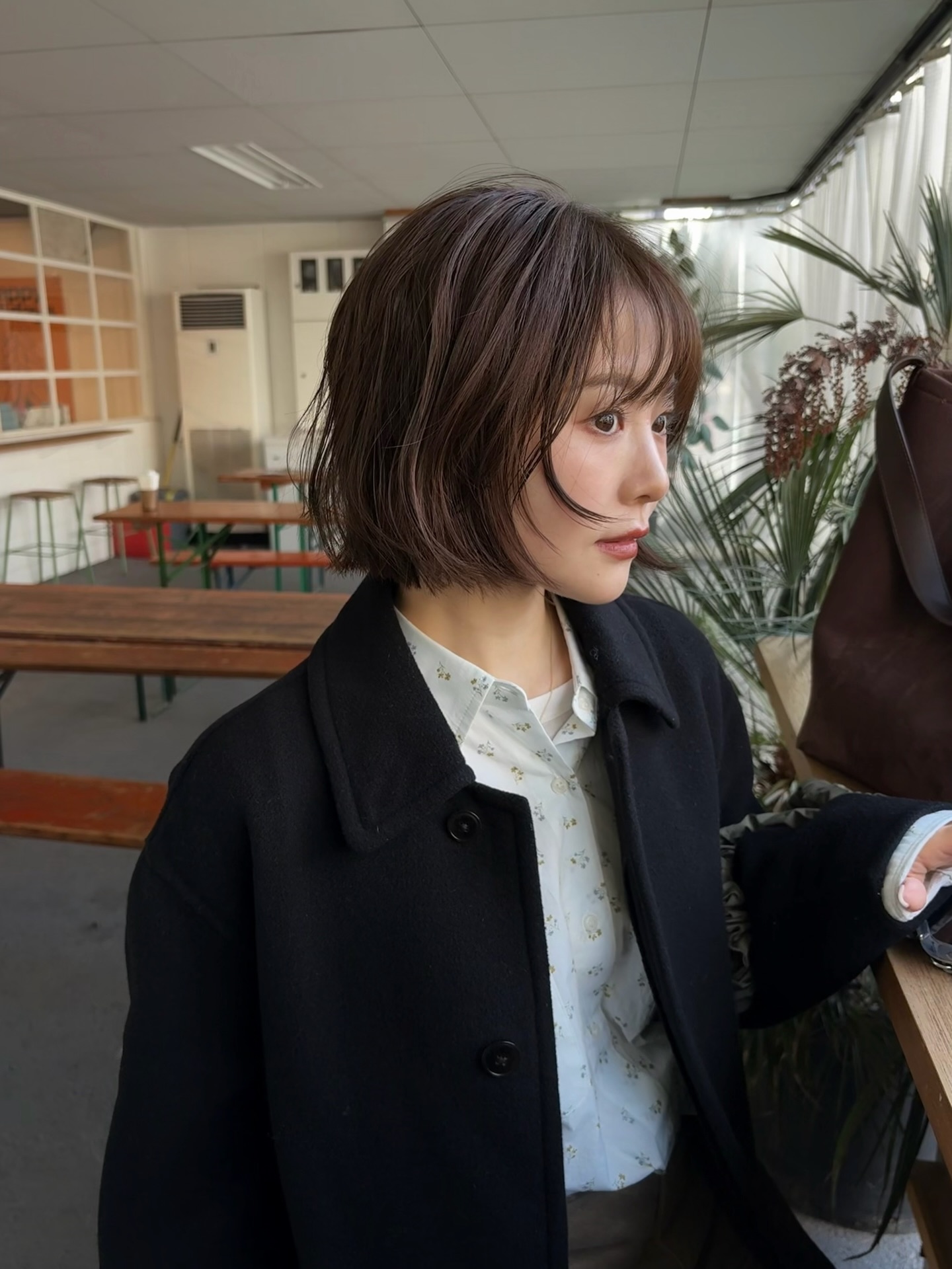 Layered Brunette Bob with Soft Waves