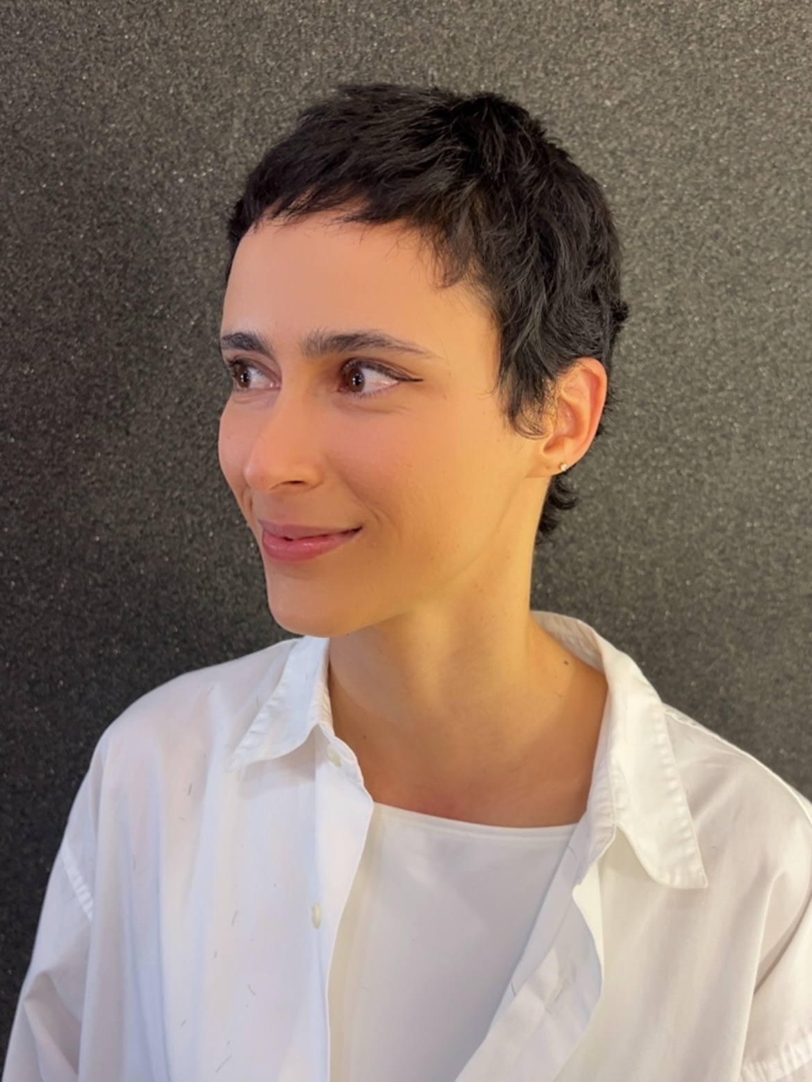 Chic Softly Textured Pixie with Natural Waves