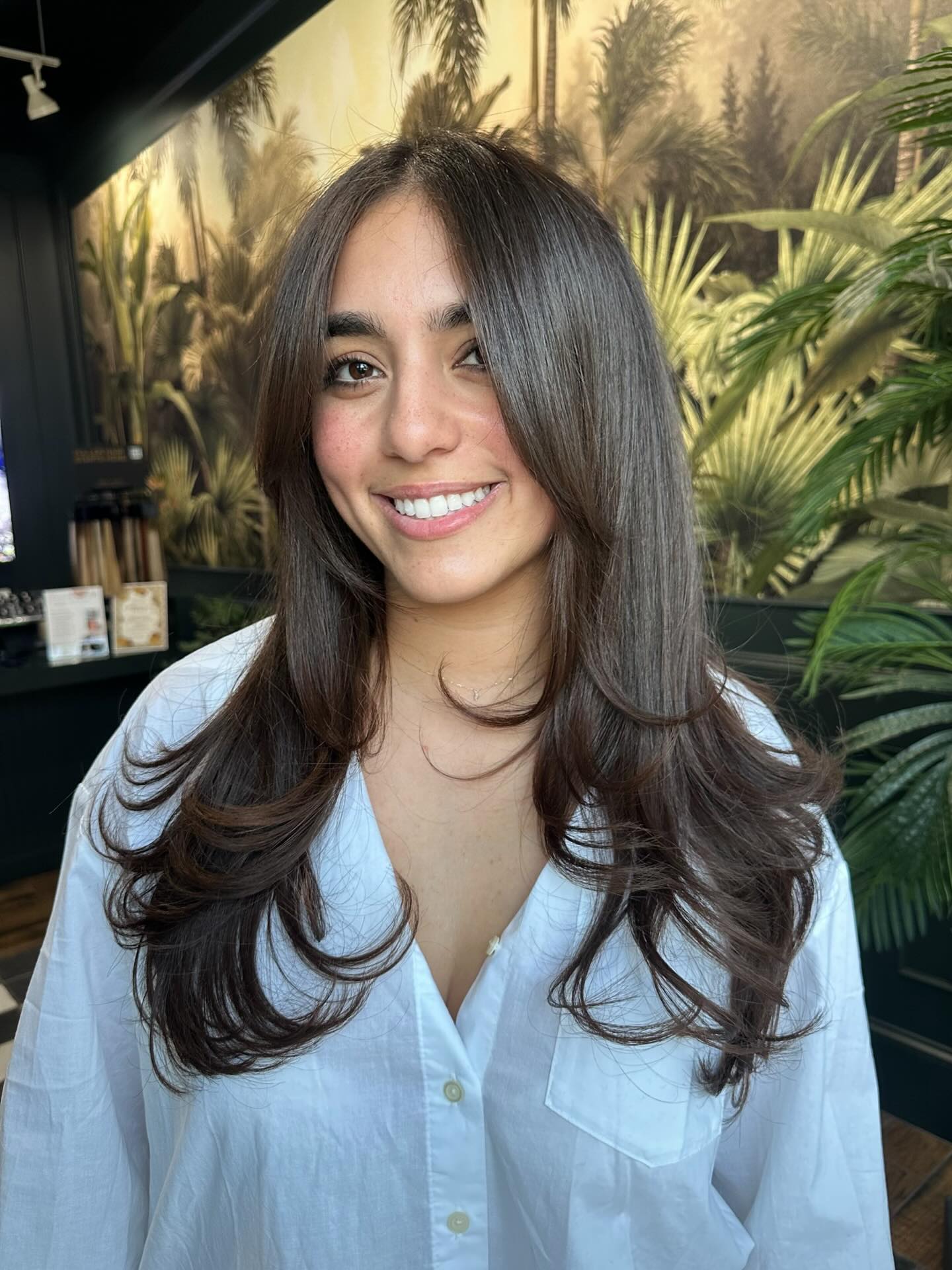 Cascading Chestnut Waves with Face-Framing Layers
