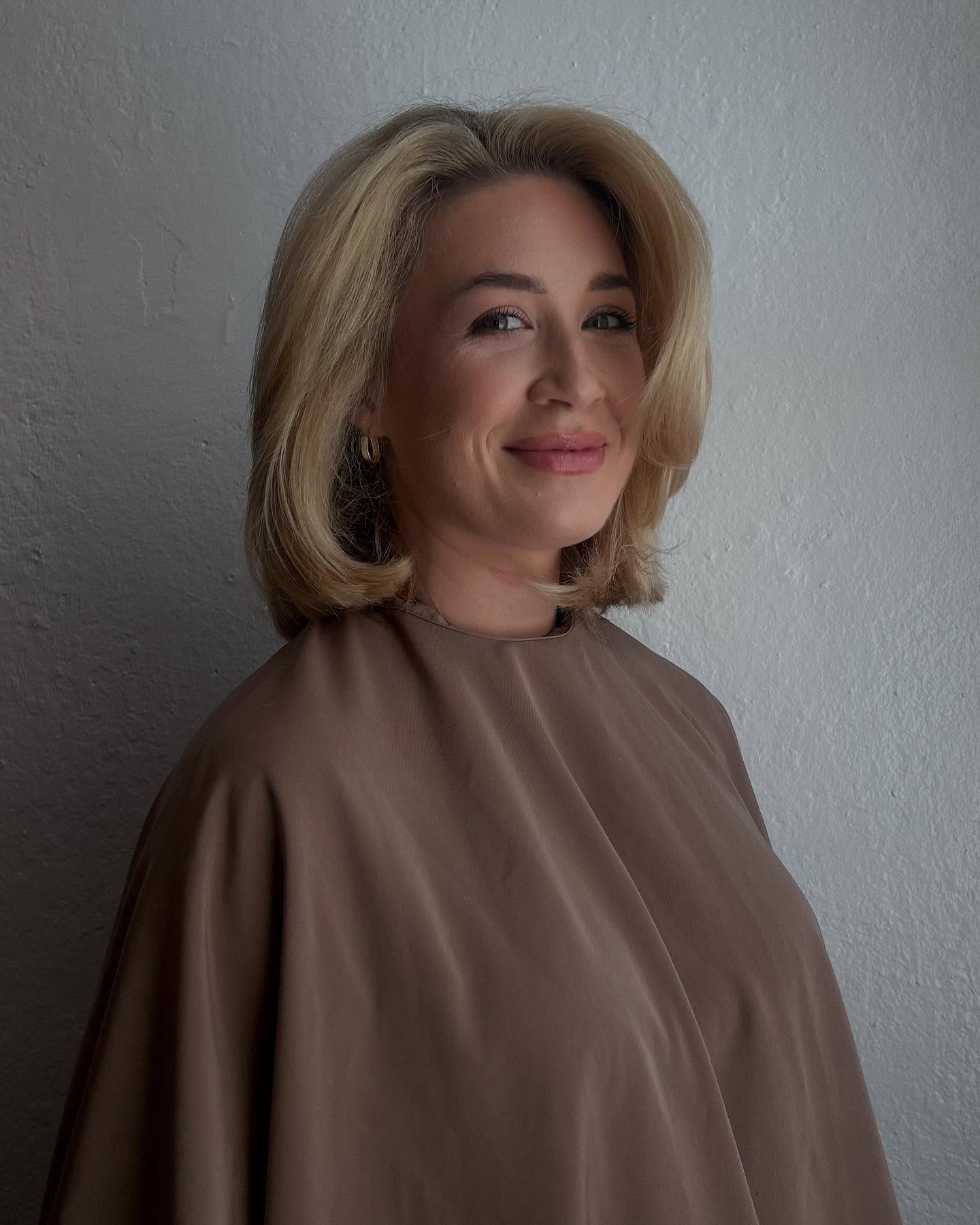Chic Voluminous Bob with Soft Face-Framing Layers