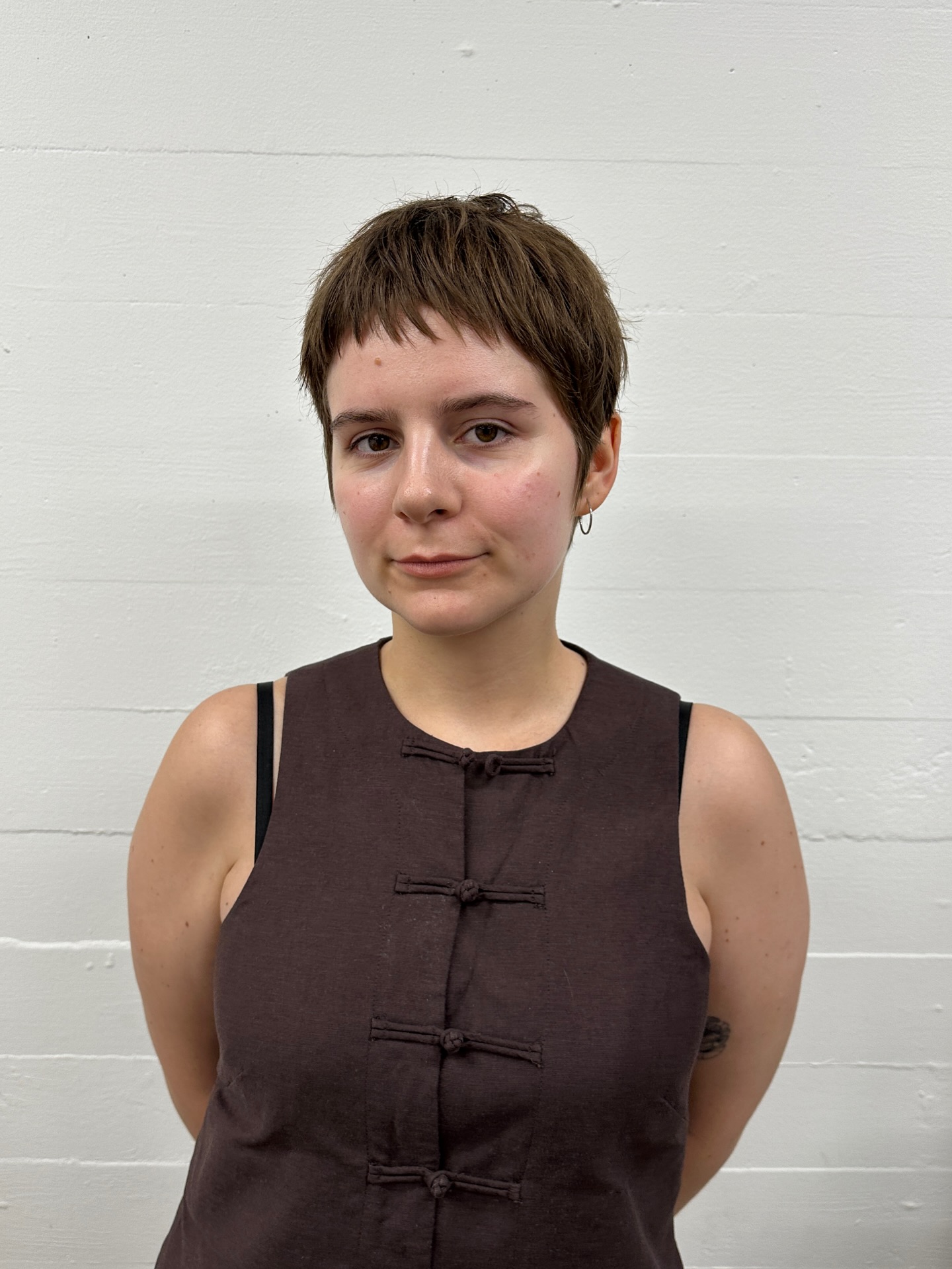 Effortlessly Chic Espresso Pixie with Subtle Texture