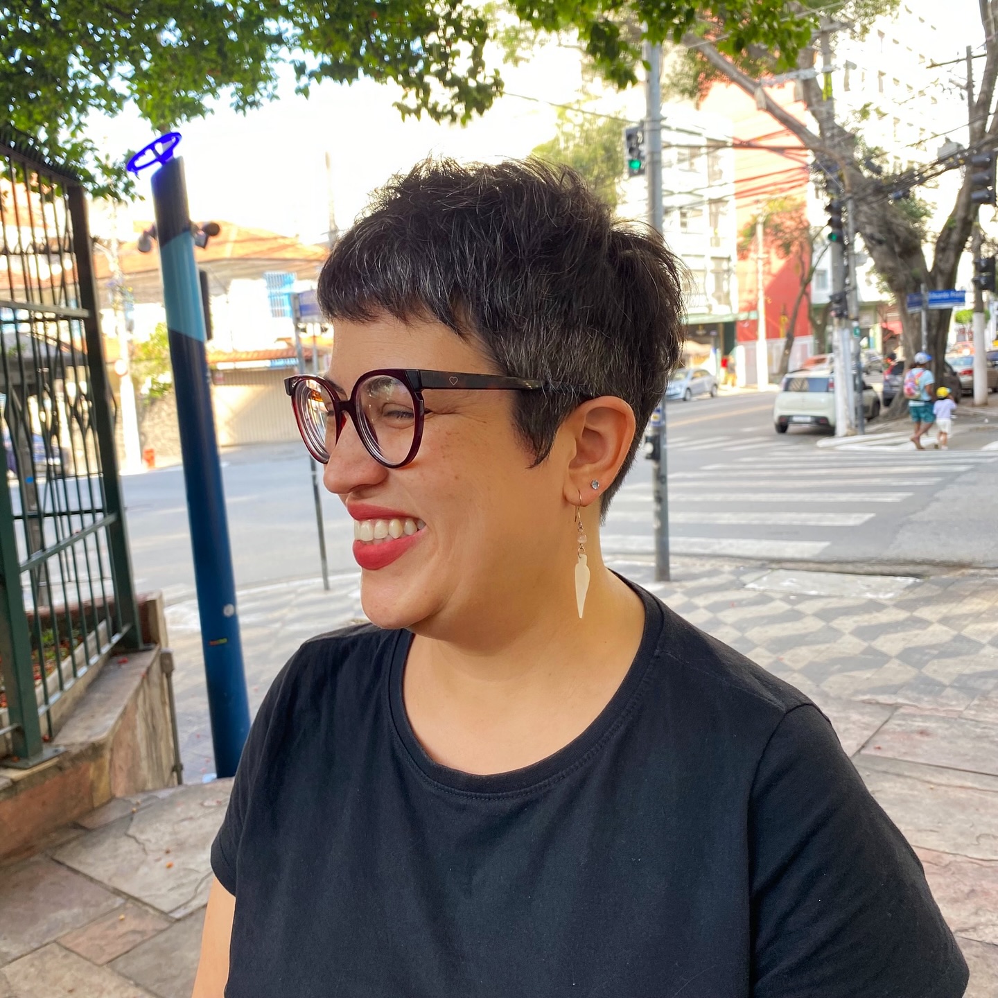 Modern Textured Pixie with Defined Waves