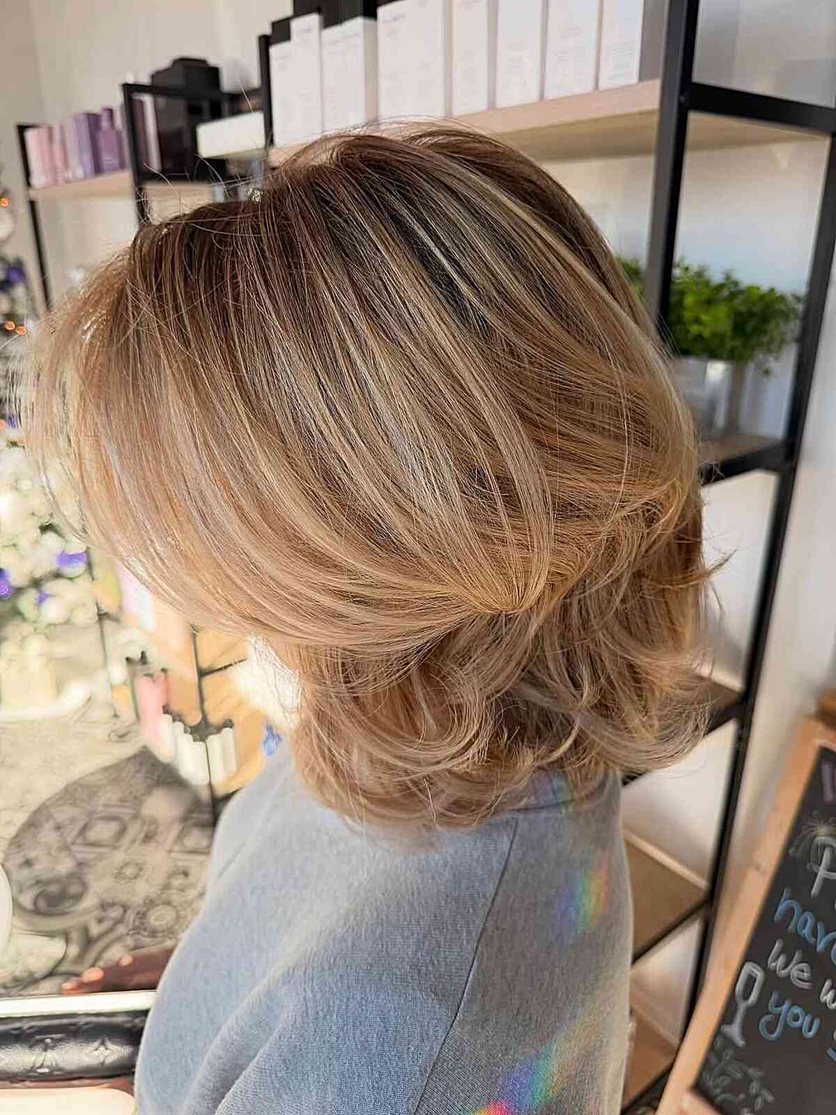 Textured 90s-Inspired Layered Bob