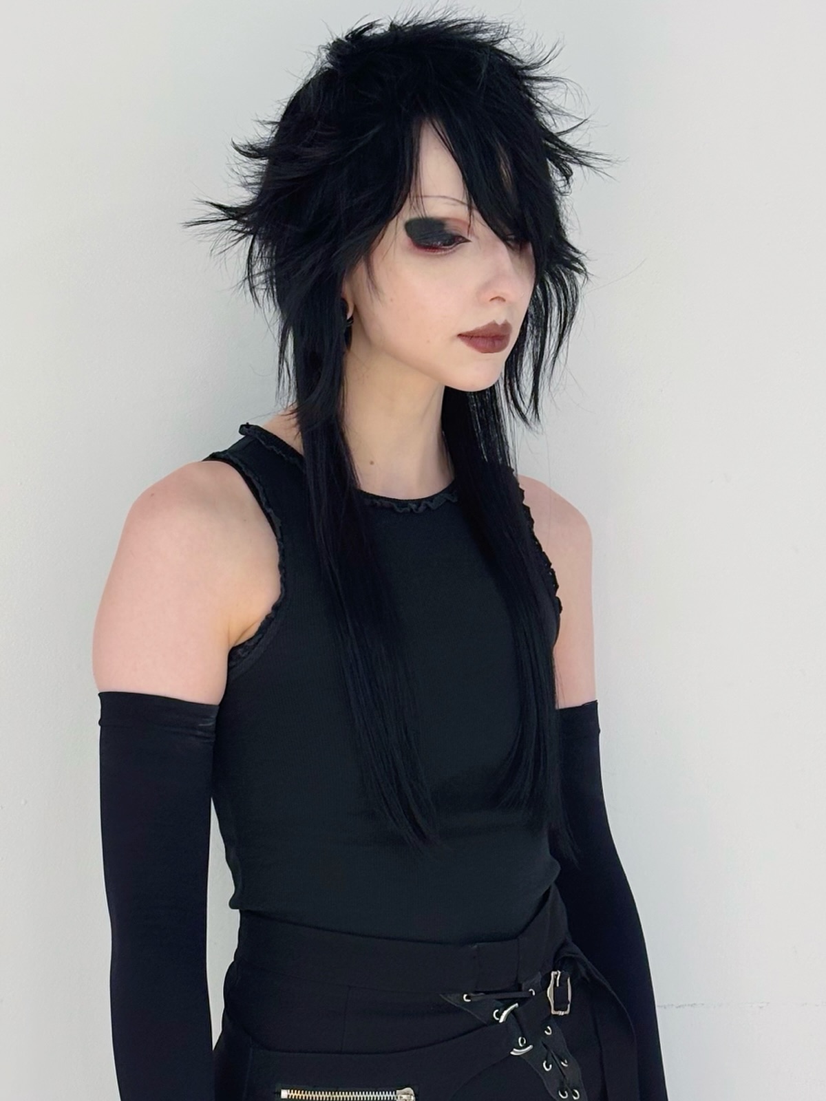 Edgy Midnight Shag with Disconnected Layers