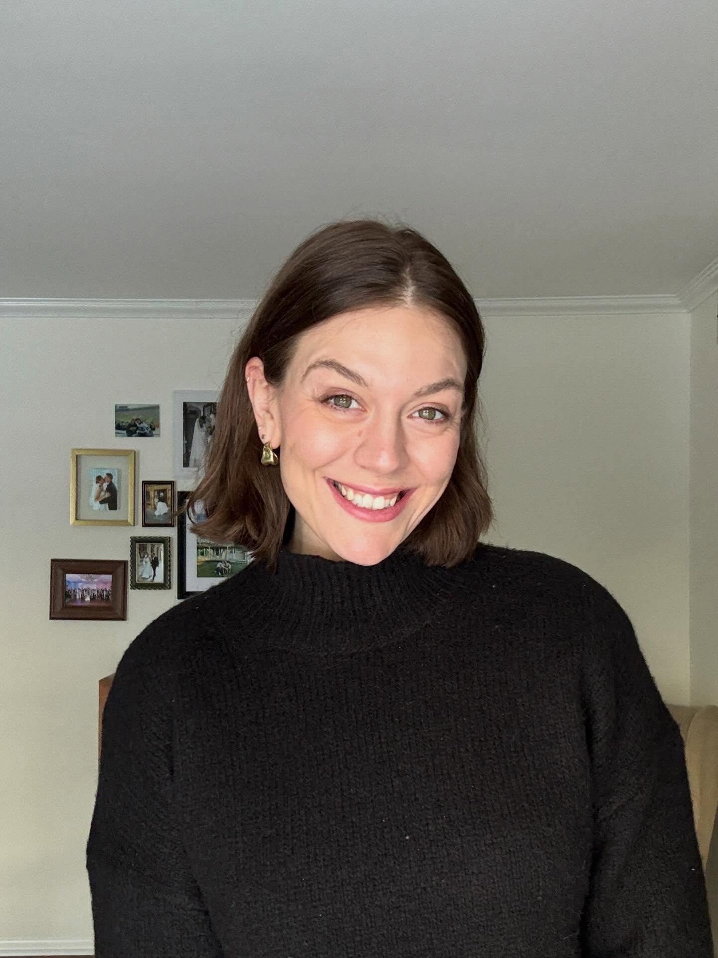 Fresh Mid-Length Cut with Subtle Waves