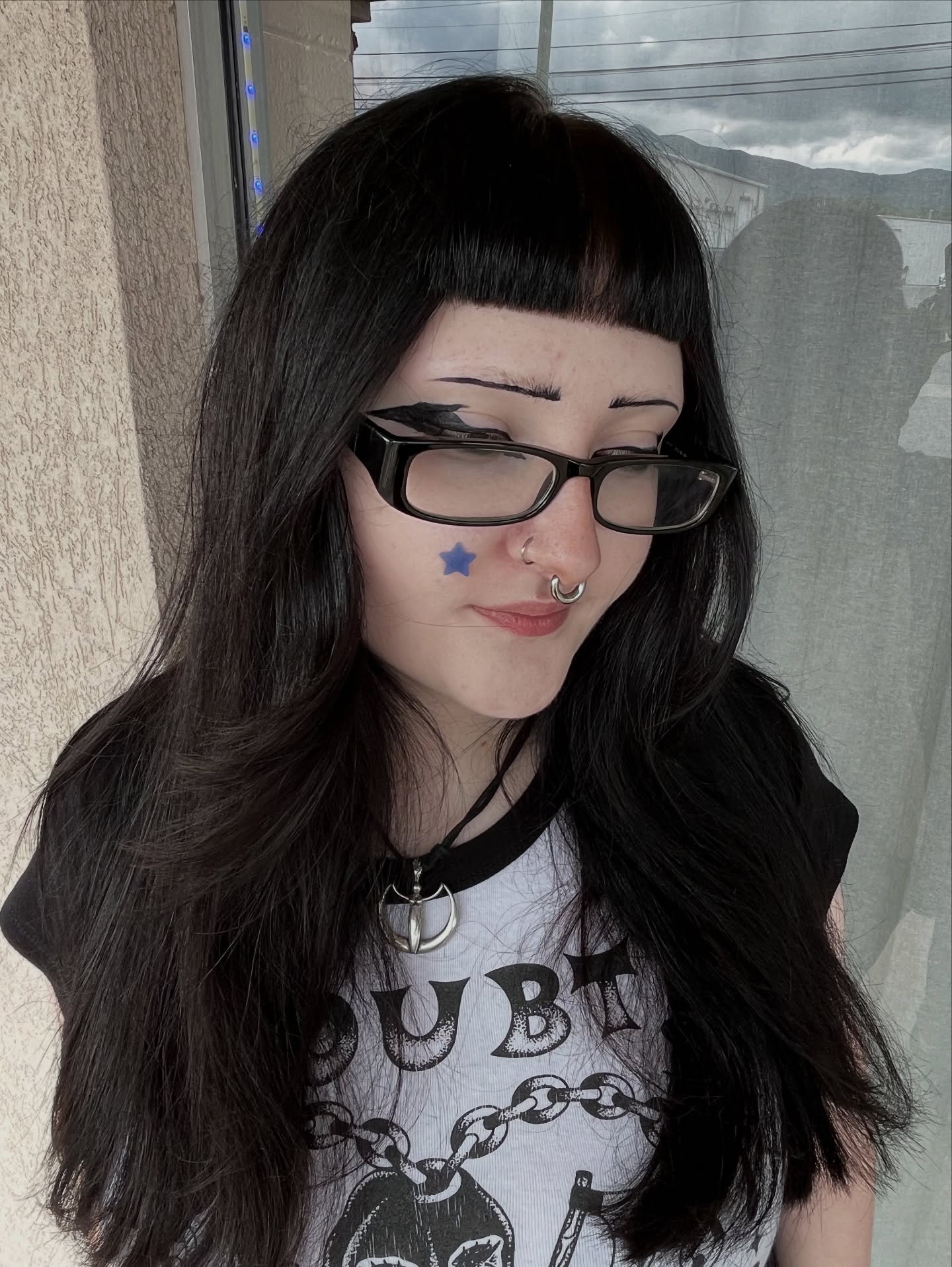 Jet-Black Asymmetrical Waves with Blunt Bangs