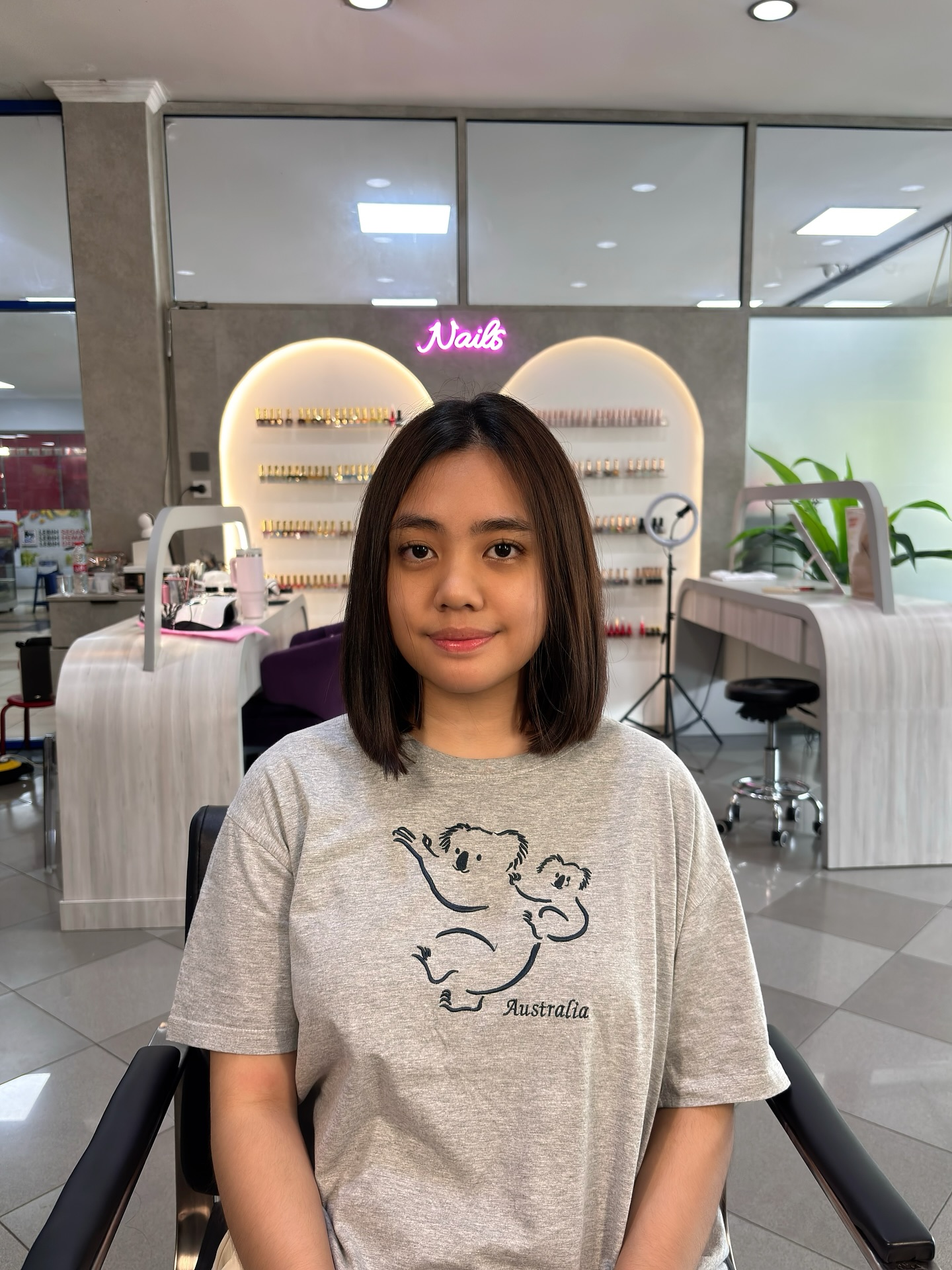Polished Straight Midi Bob with Natural Textures
