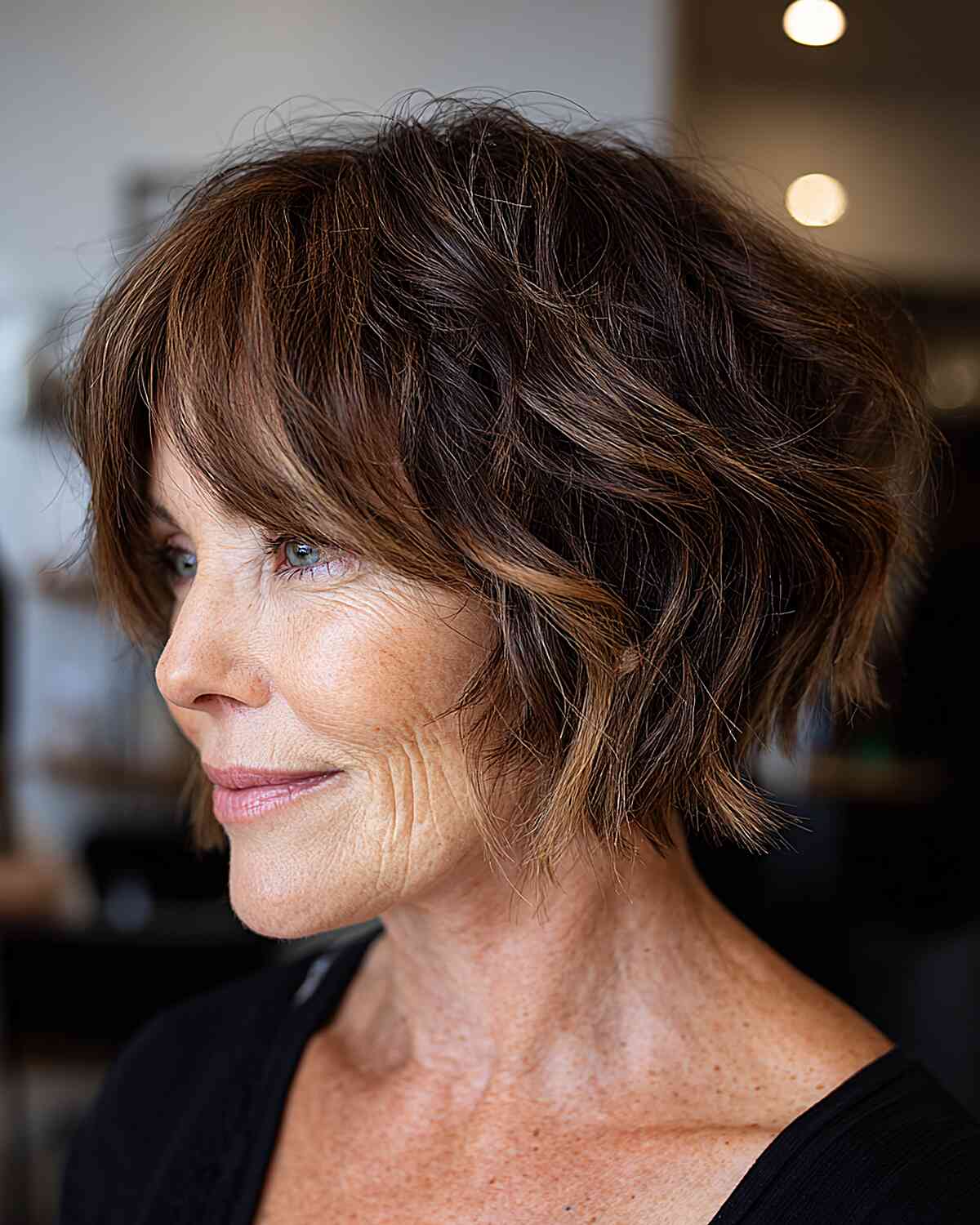 Stylish Jagged Bob for Effortless Elegance