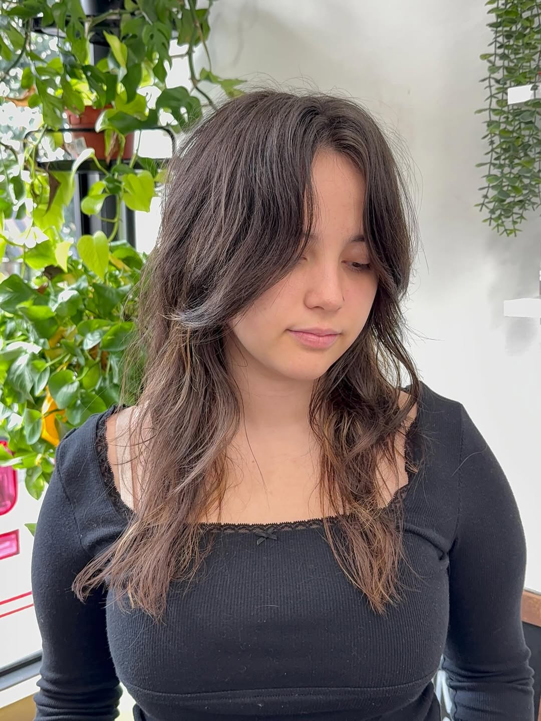 Effortlessly Chic Brunette Wolf Cut with Natural Waves