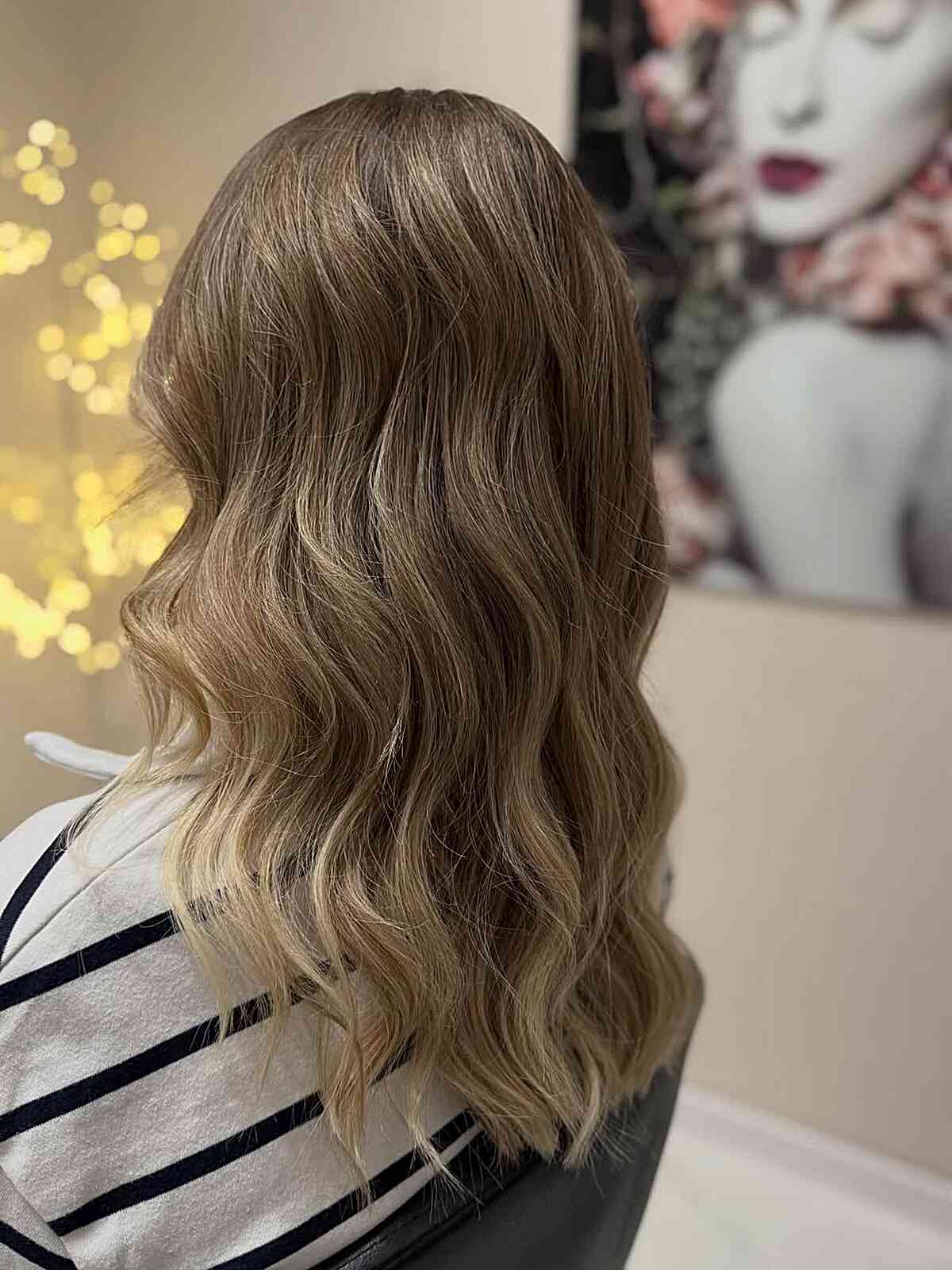 Wavy Balayage with Warm Blonde Tones