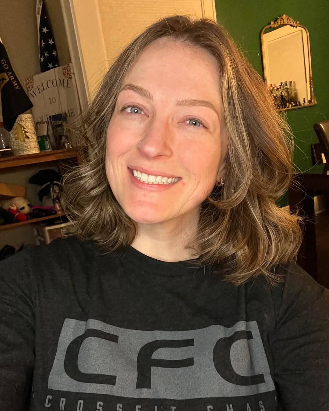 Soft-Cascading-Curls-Medium-Bob