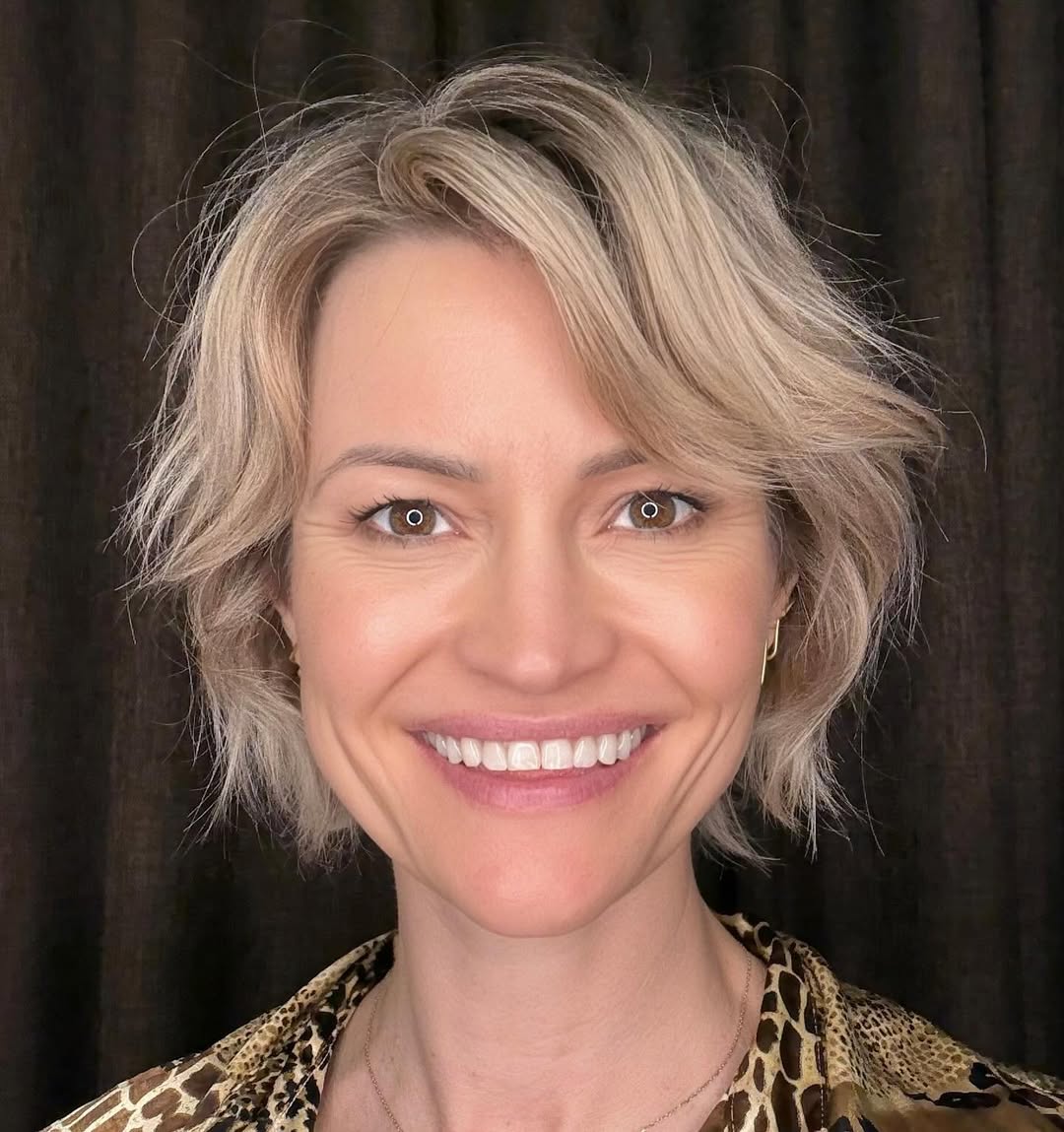 Whispy Blonde Waves with Contoured Highlights