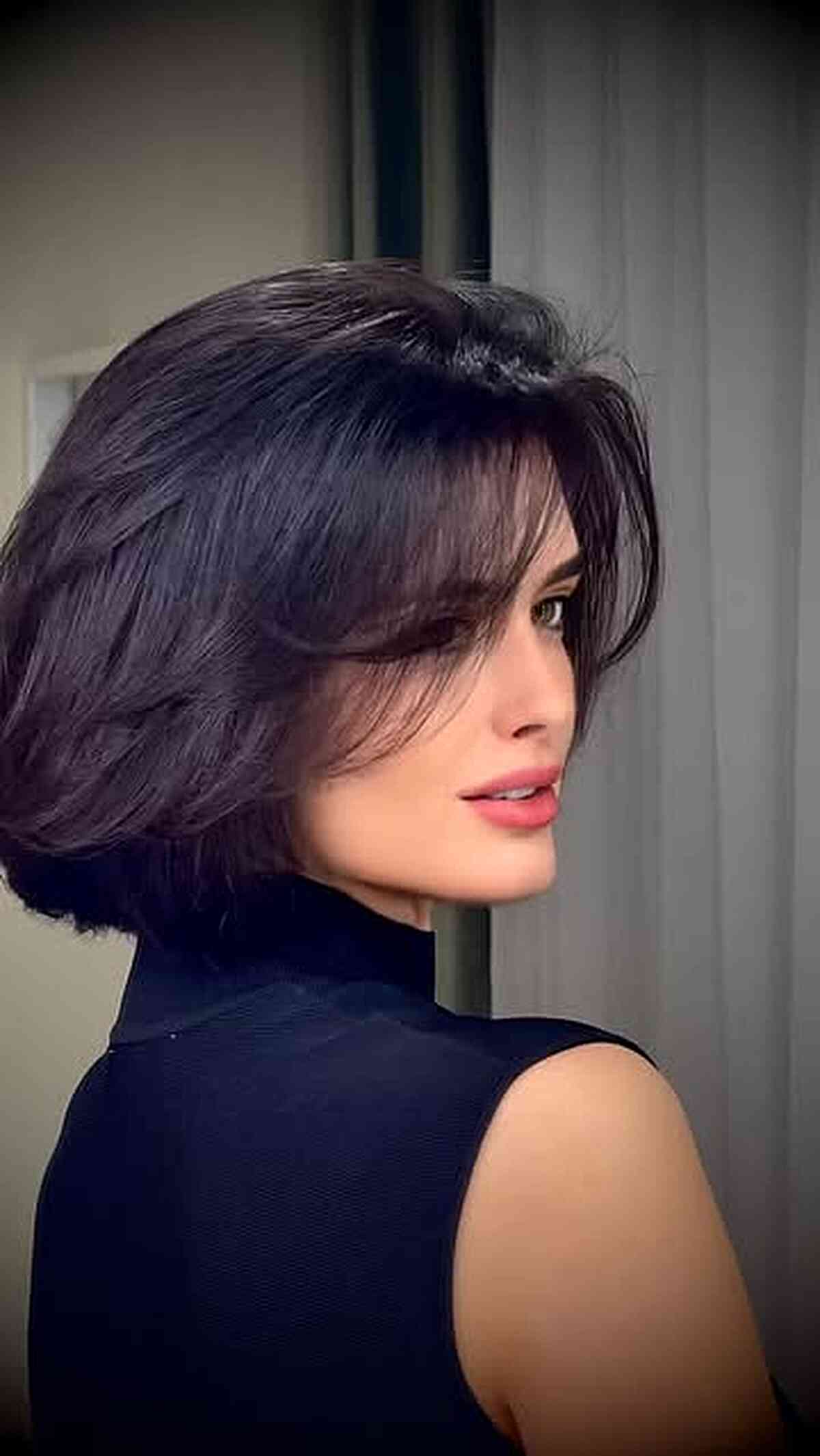 Modern Layered Bob with Soft Bangs