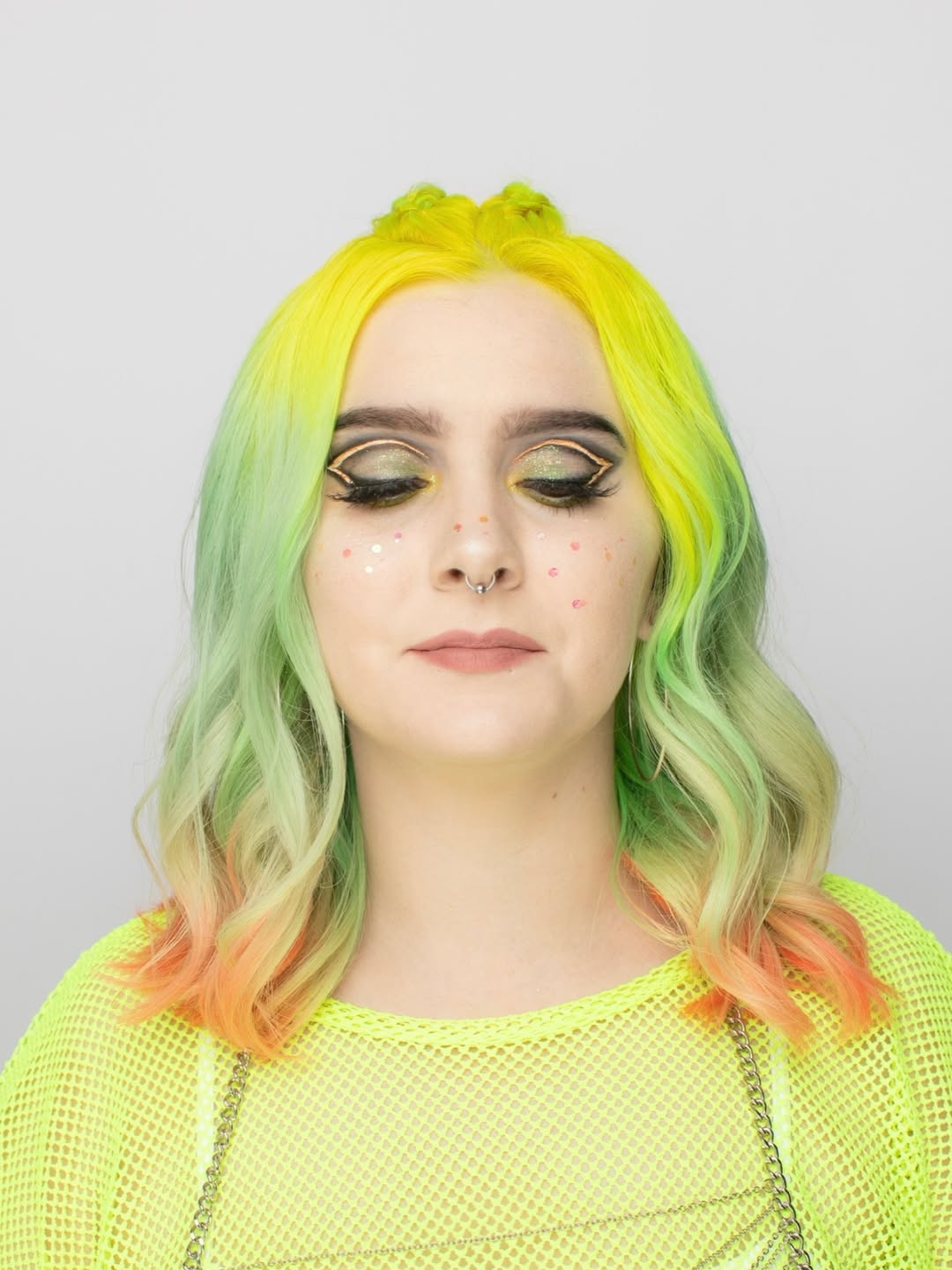 Bright Citrus Gradient with Mint Accents