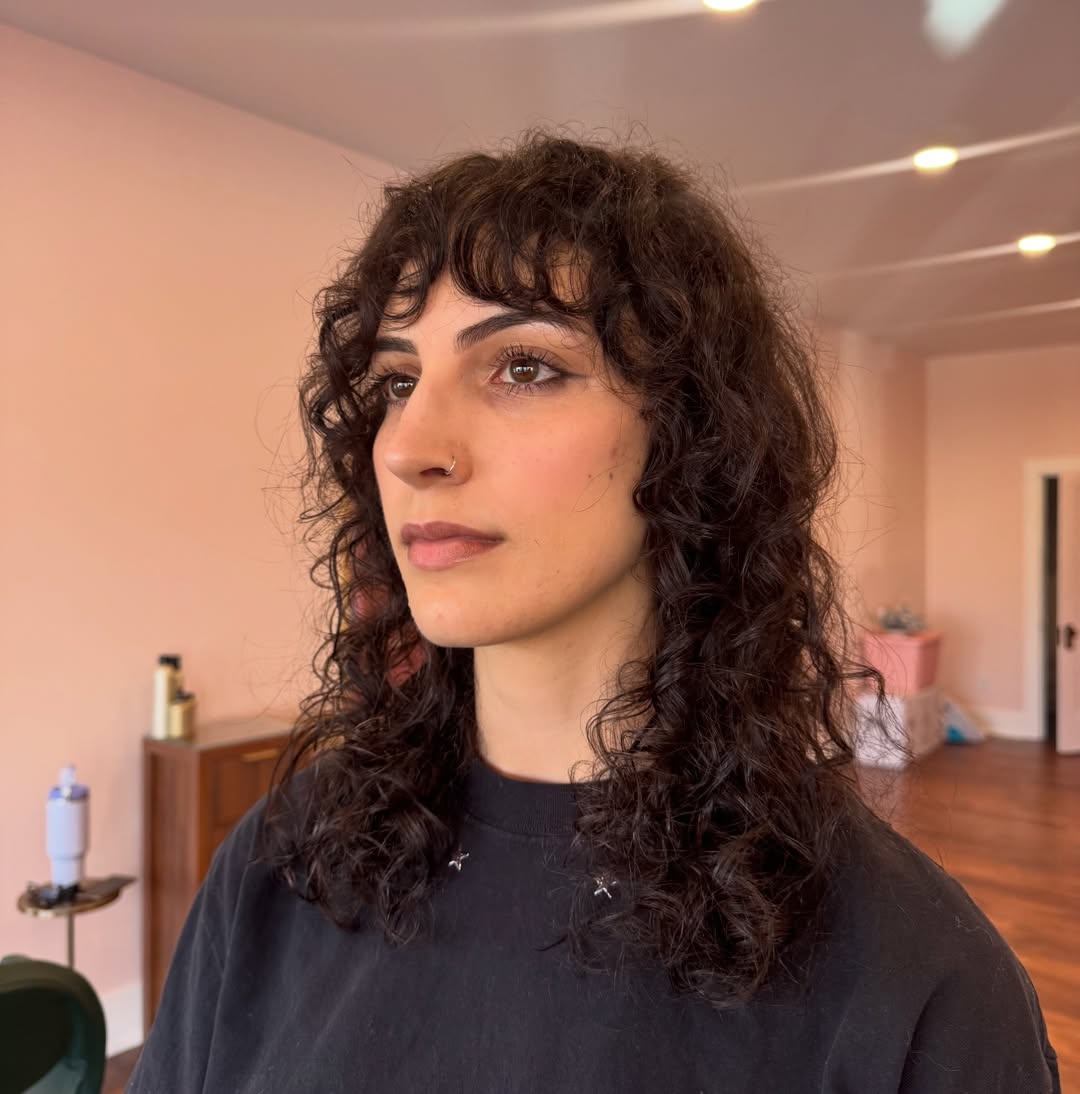 Charming Naturally Curled Medium Bob with Soft Fringe