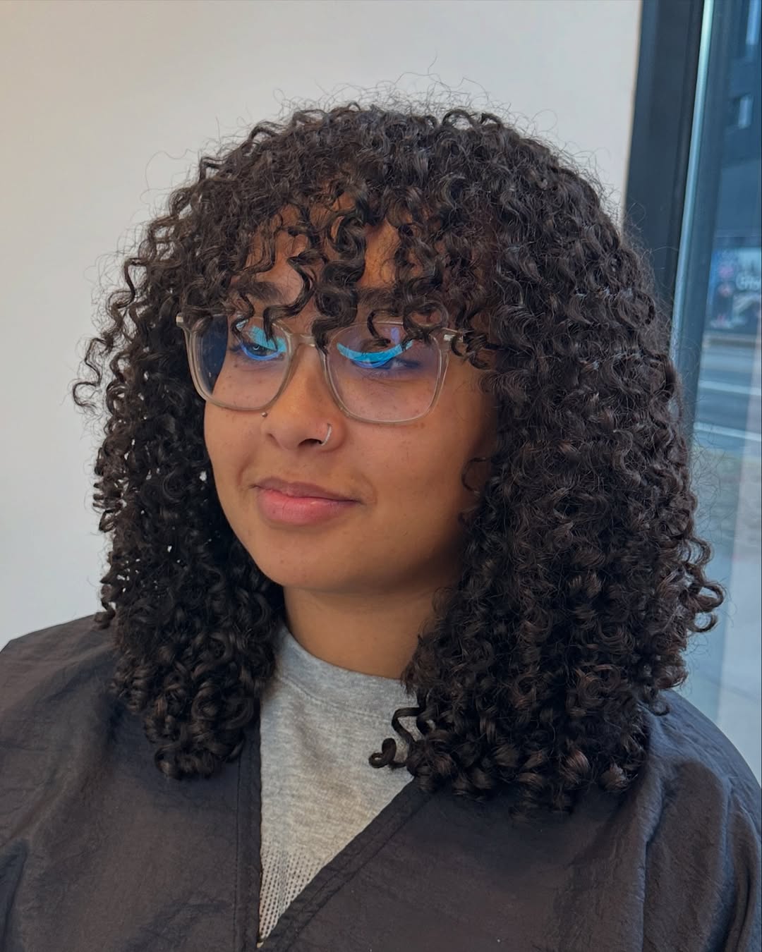 Elegant Medium-Length Curly Crop